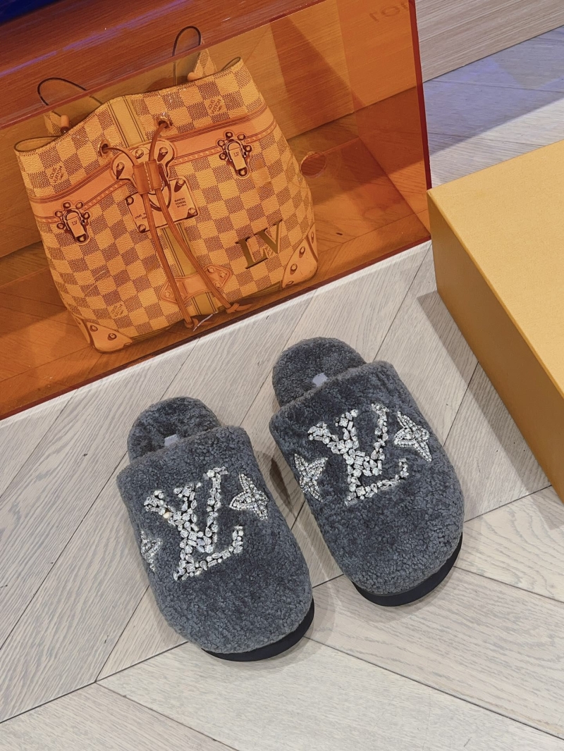 Louis Vuitton Slippers